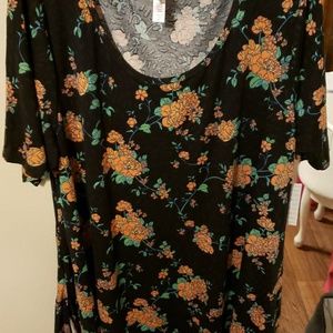 Lularoe perfect tee